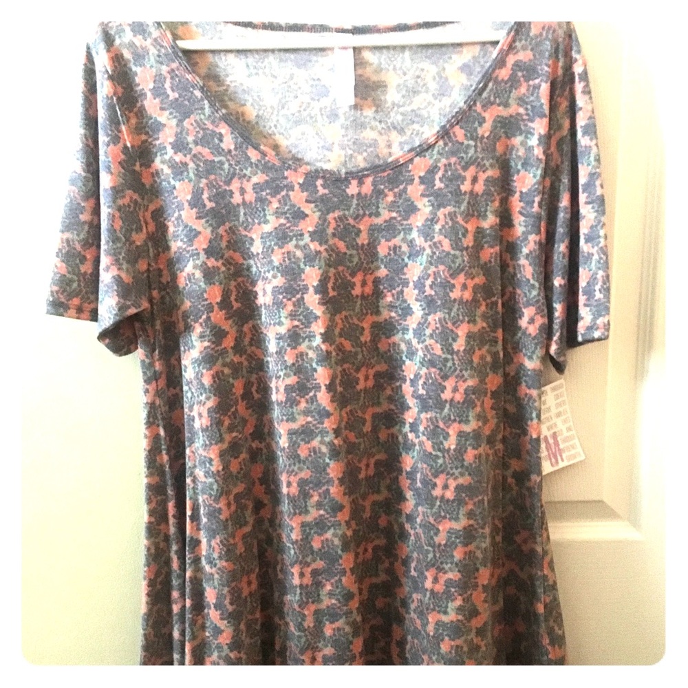 Lularoe perfect tee